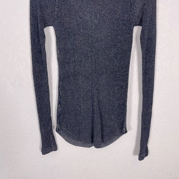 Lululemon Blue & White Patterned Crewneck Pullover Sweater - Picture 4 of 6